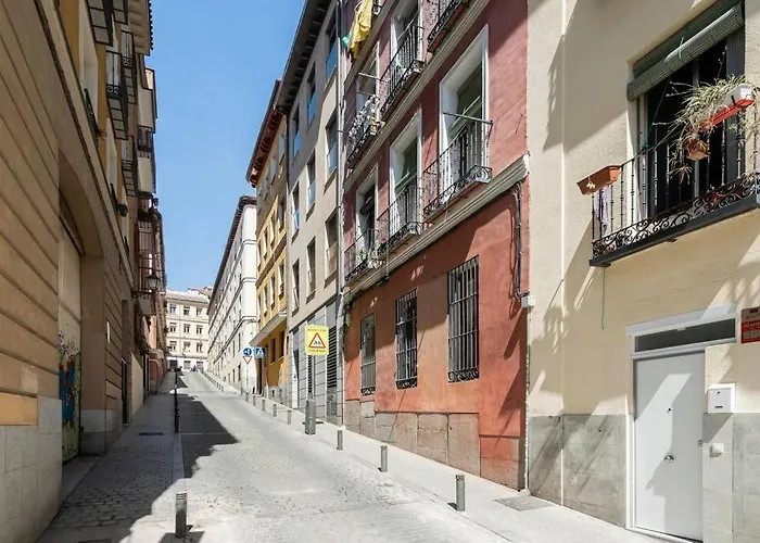 Nice In The Center Of Madrid-S-El-Verde