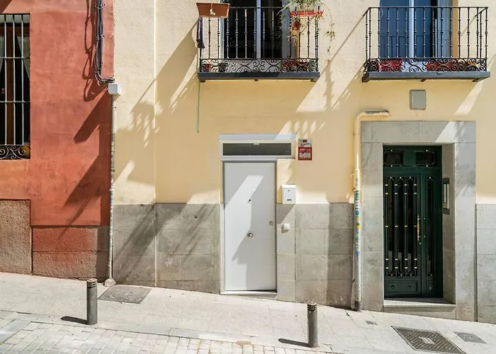 Nice In The Center Of Madrid-S-El-Verde